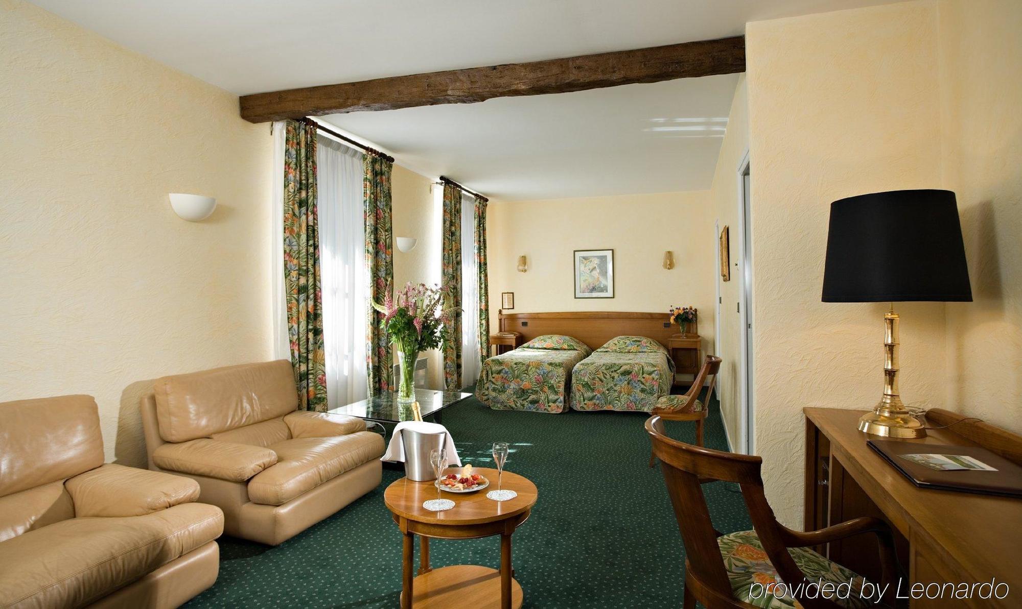 Hotel Les Ursulines أوتون الغرفة الصورة